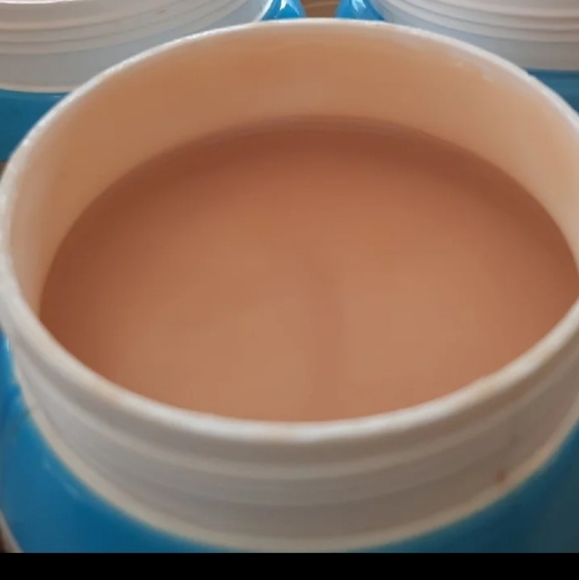 Garnier Whole Blends Hydrating Hair Mask - Picture 3 of 8